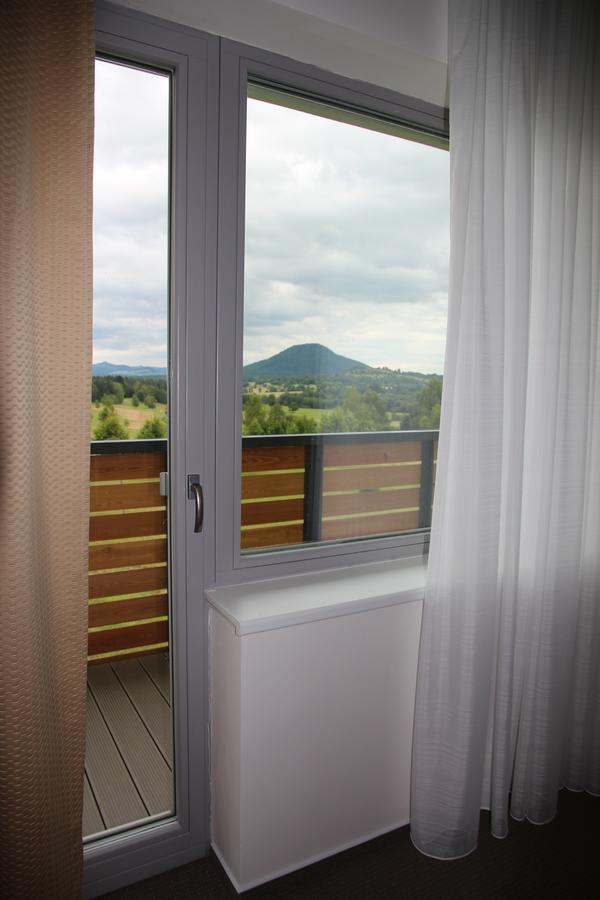 Hotel Devitka Янов Екстериор снимка
